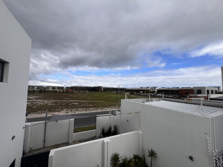 To Let 1 Bedroom Property for Rent in Sandown Estate Western Cape